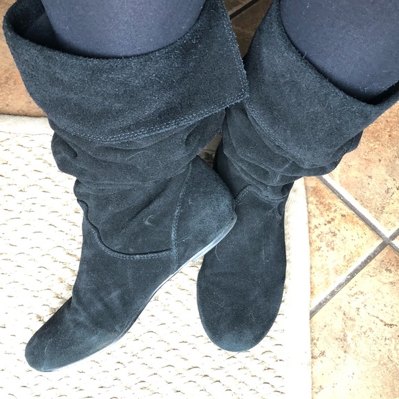 Steve Madden Black Suede Bonanza Boots - Picture 2 of 6